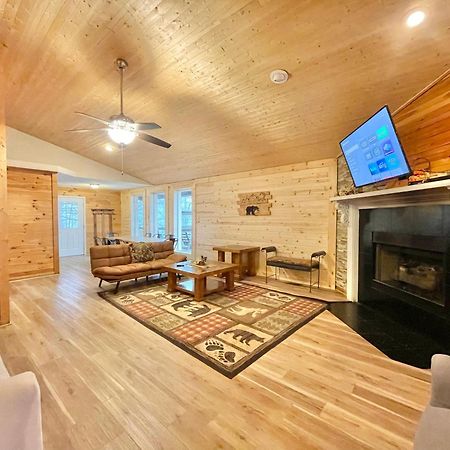 Lazy Bear Cabin Sevierville Ngoại thất bức ảnh