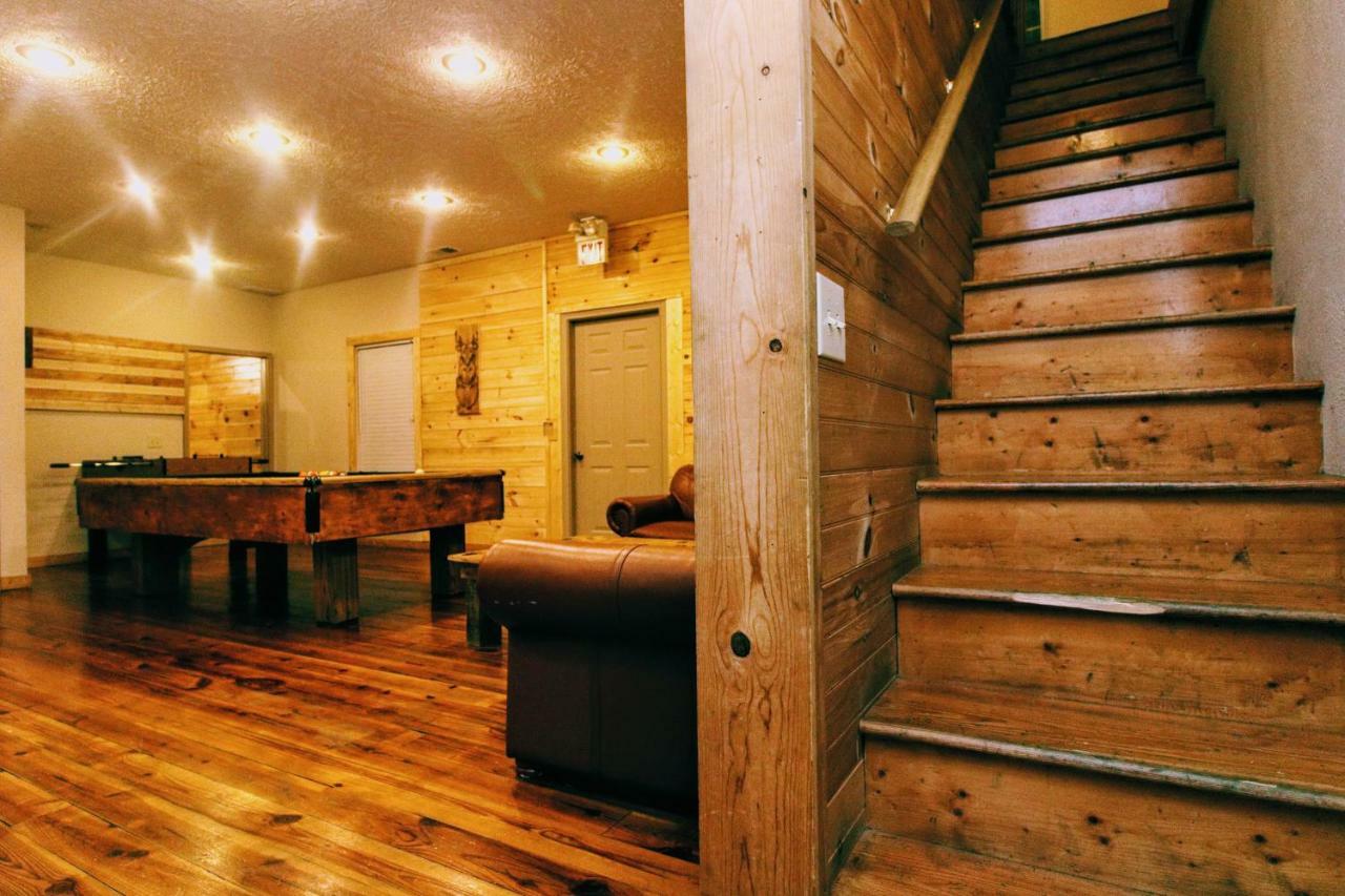 Lazy Bear Cabin Sevierville Ngoại thất bức ảnh